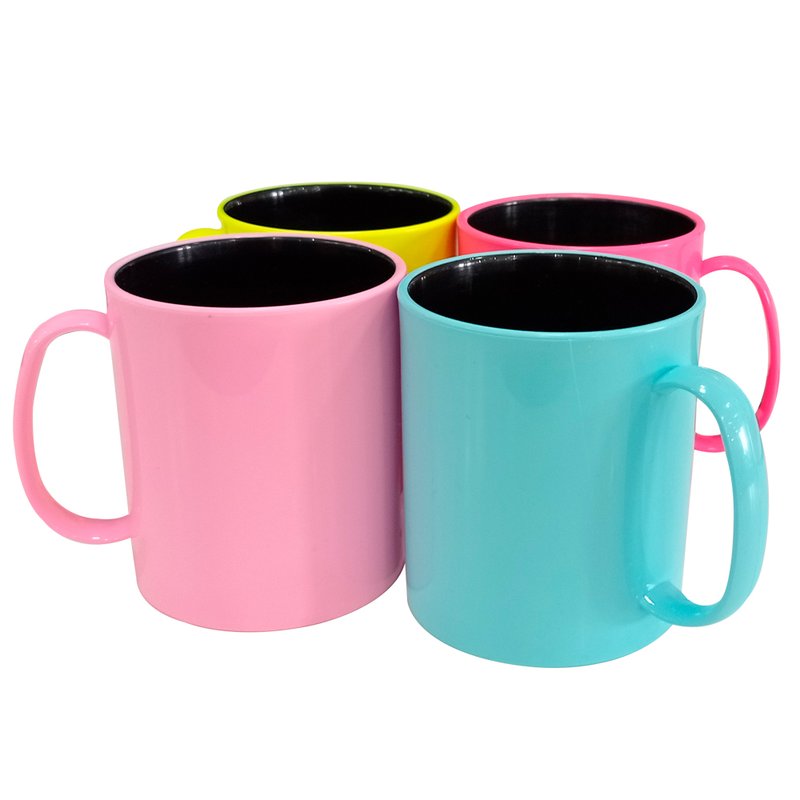 caneca int preta